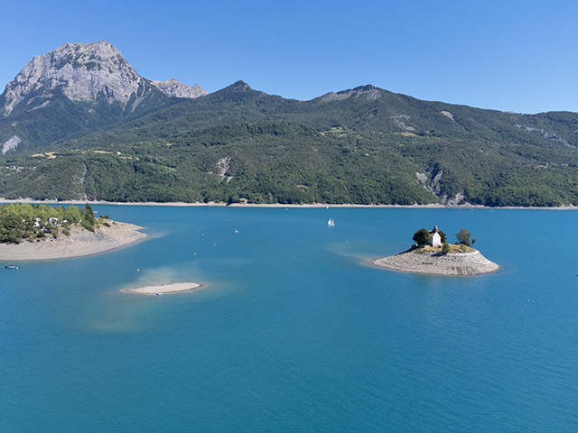 lac serre poncon hautes alpes