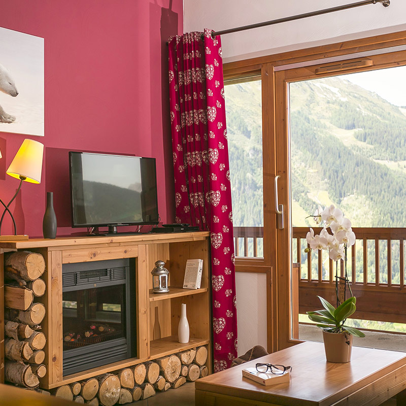 location sainte foy appartement séjour cheminée