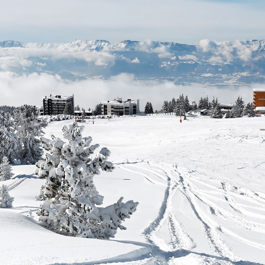 station proche lyon chamrousse