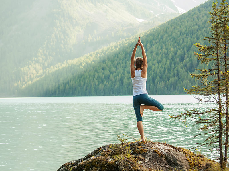 Yoga en montagne (Snowga)