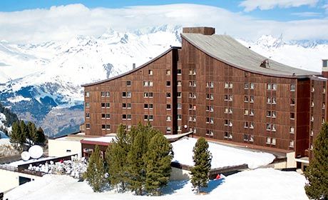 Village Club ski Arc 2000